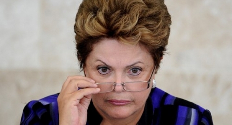 Em Belém, Dilma enfrenta vaias e protesto contra a Copa