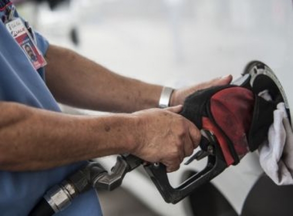 Governo atualiza preços base e valor médio da gasolina na Bahia pode passar de R$ 4,79