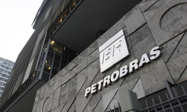 Petrobras reduz preço da gasolina e do diesel pela 1ª vez desde 2009