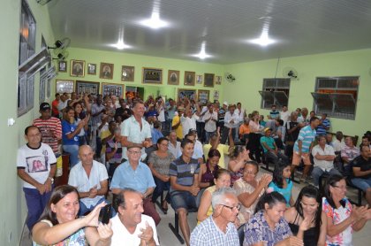 Condeúba: Encontro do PMDB reúne partidos e lota câmara de vereadores