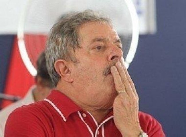 Lula participou ‘ativamente’ de esquema de corrupção na Petrobras, diz MPF