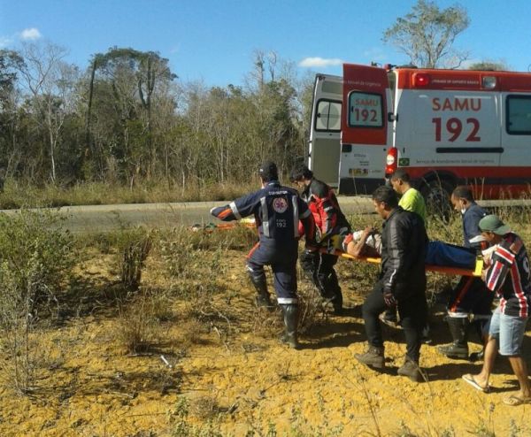BA-263: Casal se acidenta com moto próximo a Belo Campo