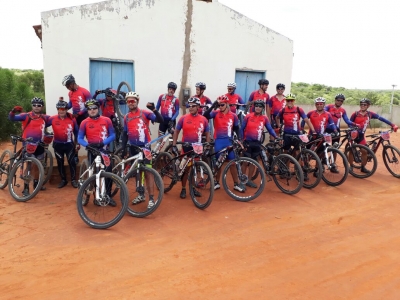 Esporte: Grupo CicloConds pedala de Vitória da Conquista a Condeúba