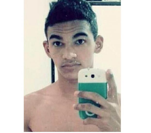 Adolescente morre de infarto na porta do trabalho, em Conquista