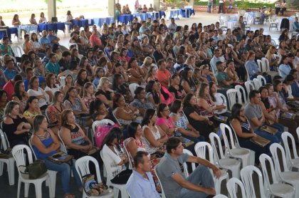 Condeúba: Em Jornada Pedagógica, Silvan justifica data de início das aulas