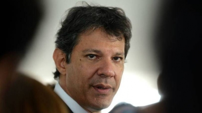 PT já trabalha nome de Fernando Haddad como 'plano B' a Lula