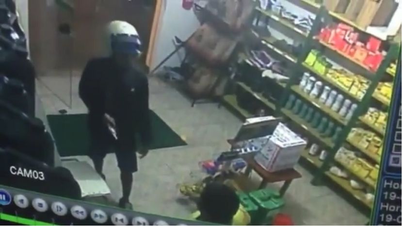 Jacaraci: Posto é assaltado por homem armado, assista ao vídeo