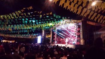 Condeúba: Calypso fecha São João da cidade com direito a música gospel