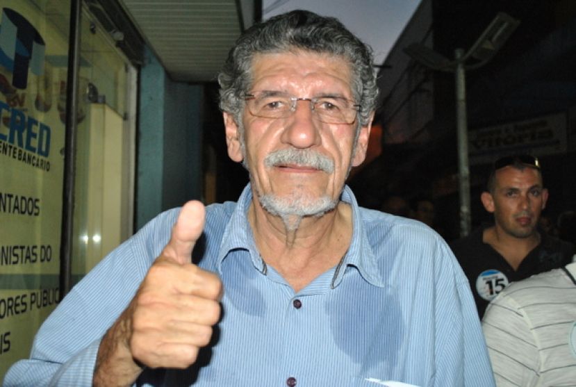 Eleições 2014: Ao meio da ‘boataria’ Herzem Gusmão reafirma candidatura e acelera campanha