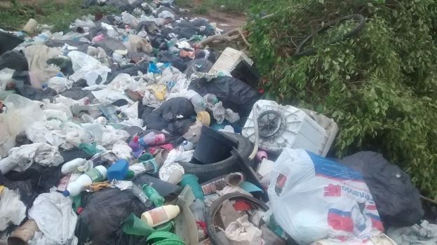Condeúba: Lixo descartado incorretamente é um 
